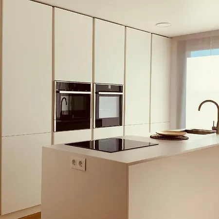 Canelas Premium Nuevos Con Piscina, Amplias Terrazas Y Garaje