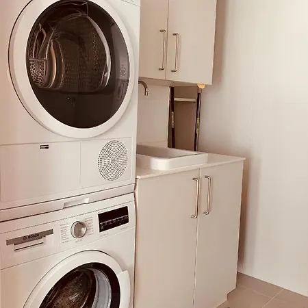 Canelas Premium Nuevos Con Piscina, Amplias Terrazas Y Garaje *