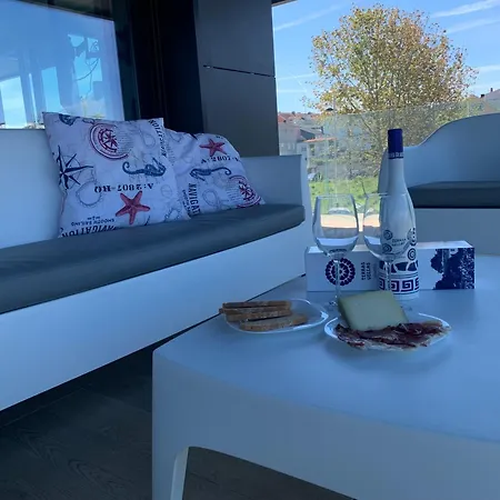 Canelas Premium Nuevos Con Piscina, Amplias Terrazas Y Garaje