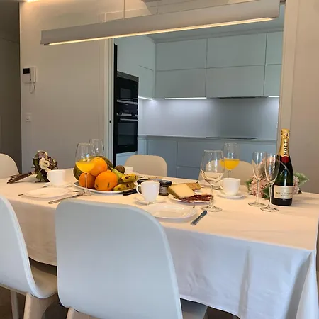 Canelas Premium Nuevos Con Piscina, Amplias Terrazas Y Garaje Portonovo