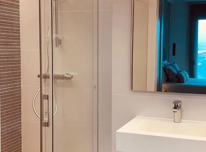 Canelas Premium Nuevos Con Piscina, Amplias Terrazas Y Garaje Appartement *