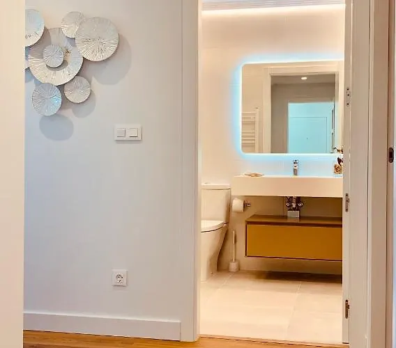 Canelas Premium Nuevos Con Piscina, Amplias Terrazas Y Garaje