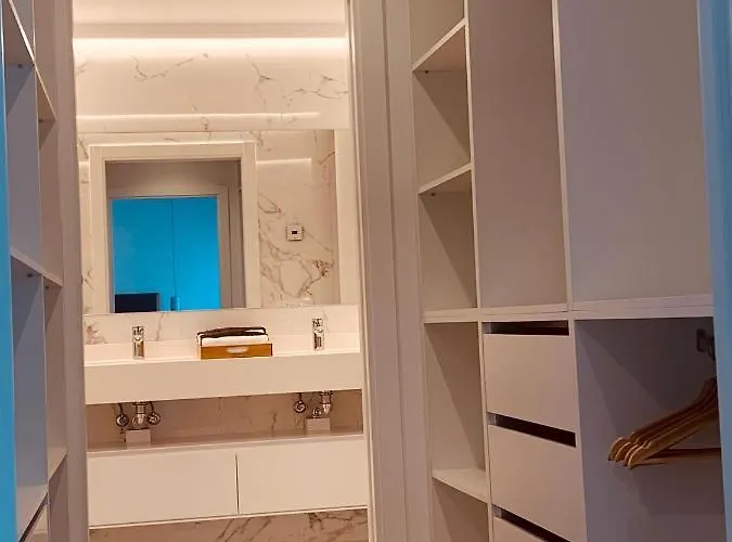 Canelas Premium Nuevos Con Piscina, Amplias Terrazas Y Garaje *