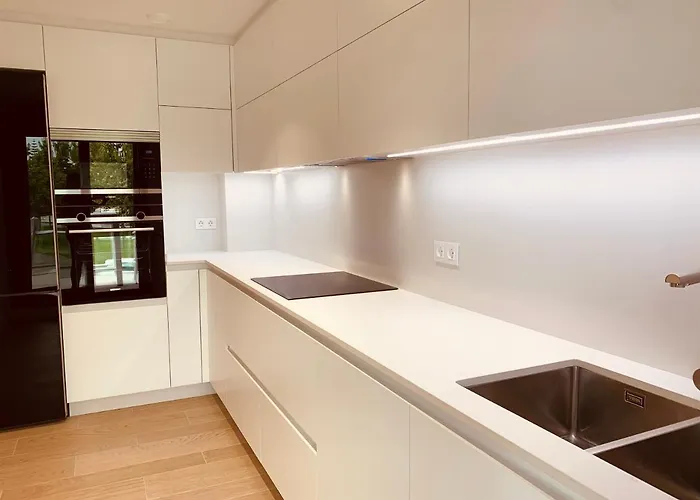 Canelas Premium Nuevos Con Piscina, Amplias Terrazas Y Garaje Appartement