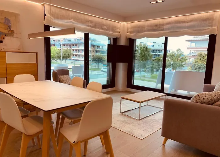 Canelas Premium Nuevos Con Piscina, Amplias Terrazas Y Garaje