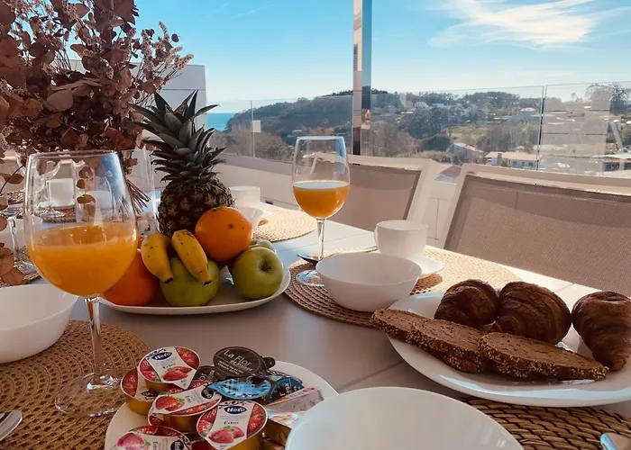 Canelas Premium Nuevos Con Piscina, Amplias Terrazas Y Garaje