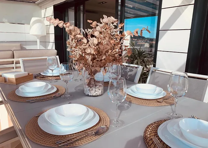 Canelas Premium Nuevos Con Piscina, Amplias Terrazas Y Garaje Portonovo